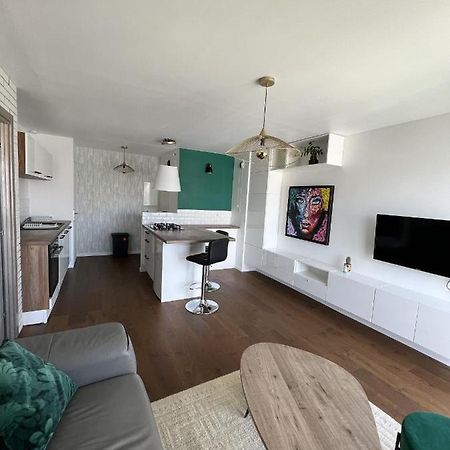 Appartement Accueillant, Tres Bien Situe Нант Екстериор снимка
