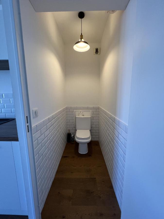 Appartement Accueillant, Tres Bien Situe Нант Екстериор снимка